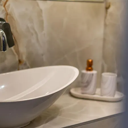 Apartment Urban Jungle