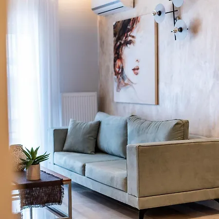 Urban Jungle Apartment Thessaloniki