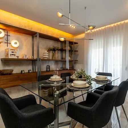 Urban Jungle Apartment Thessaloniki